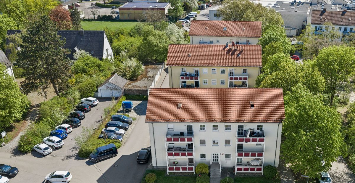 Dreikronen Regensburg — Luftaufnahme mit Stellplätzen